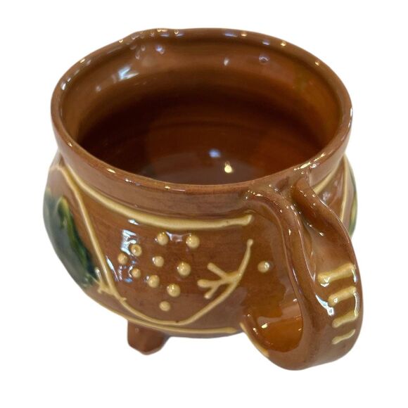 Handmade Plimoth Plantation Ceramic Pipkin With Decorative Green Leaves - Picture 3 of 4